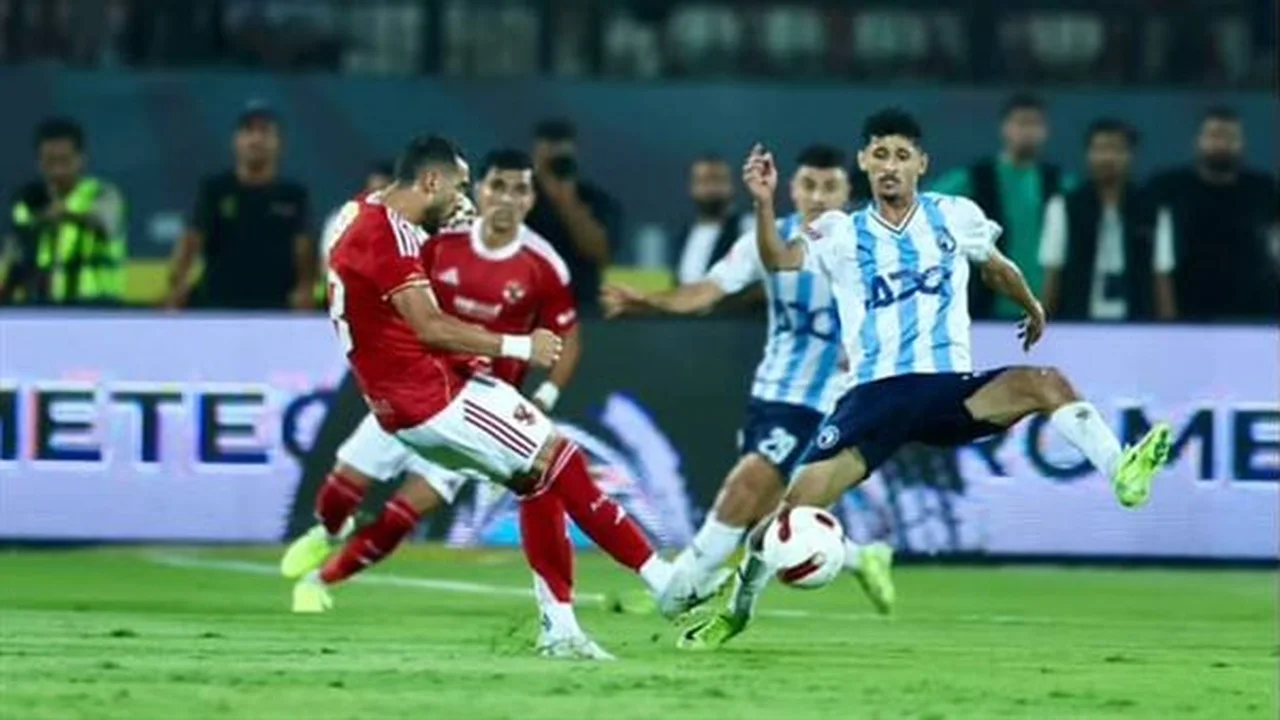 موعد مواجهة الأهلي وبيراميدز في الدوري المصري والقنوات الناقلة للمباراة المرتقبة